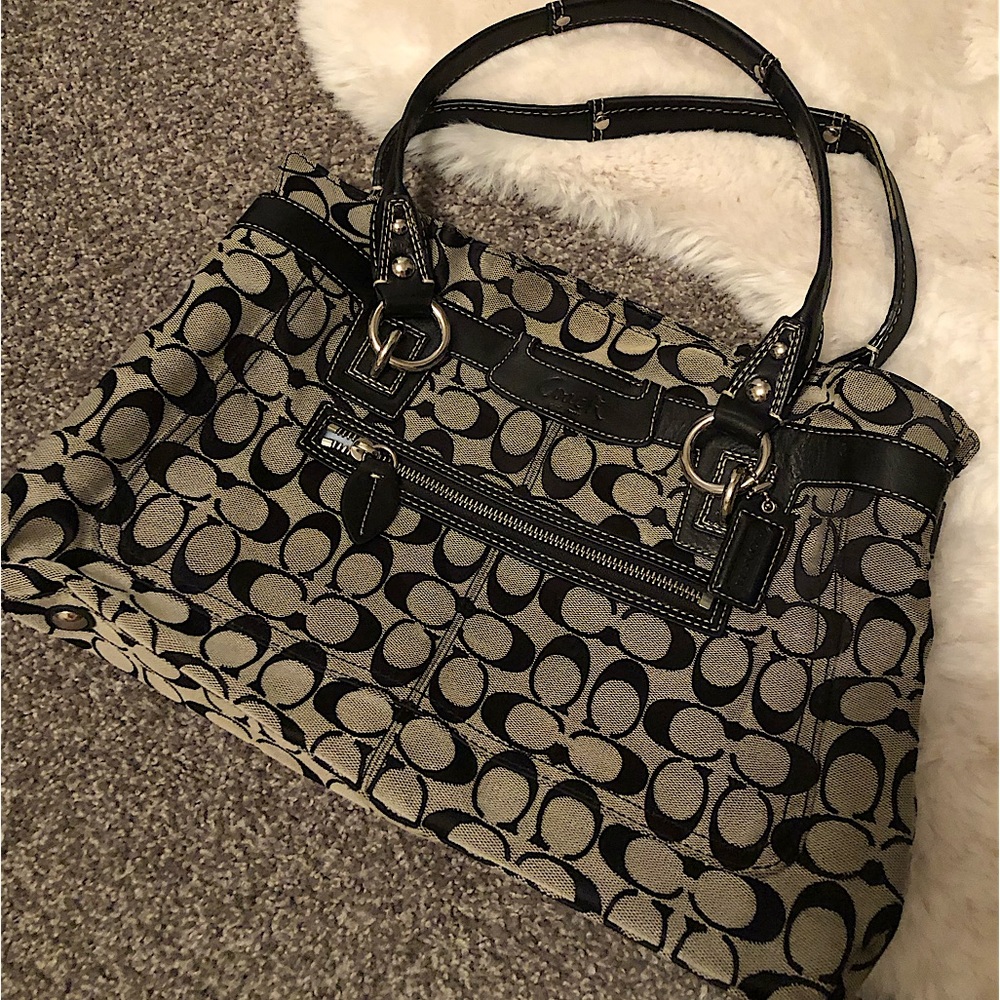 Coach Grey & Black Black Patent Leather Penelope signature Handbag F14692